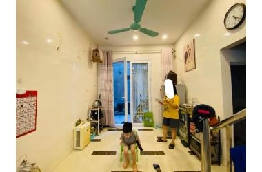 BÁN NHÀ Ở BẠCH MAI -HAI BÀ -30 M2 XÂY 3 TẦNG -NHÀ ĐẸP -SÁT PHỐ